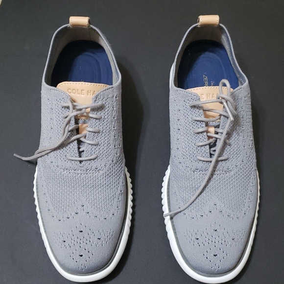 Shoes - Picture 4 of 4